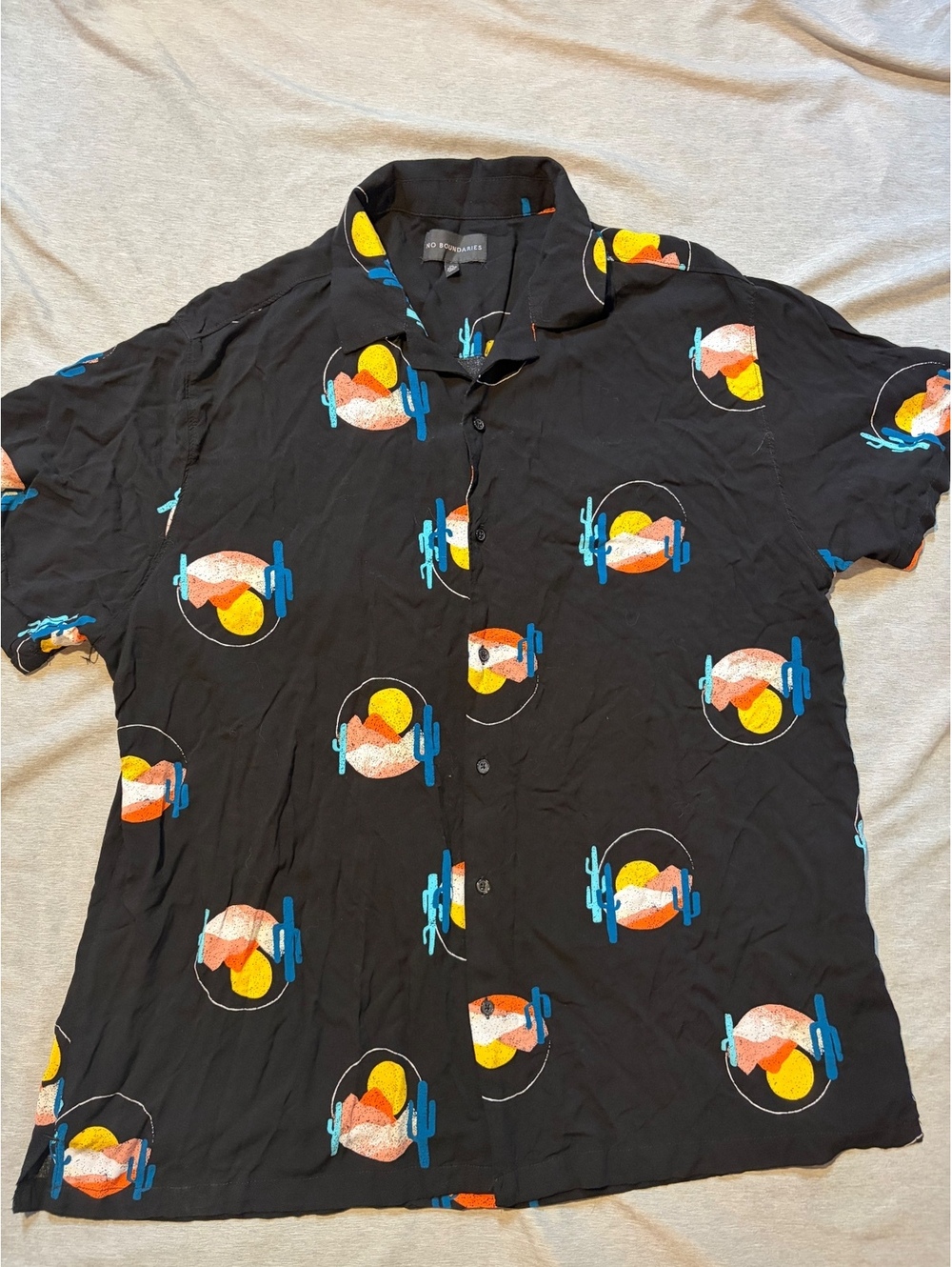 No Boundaries 2XL Black Desert Cactus Rayon Button Up Resort Shirt
